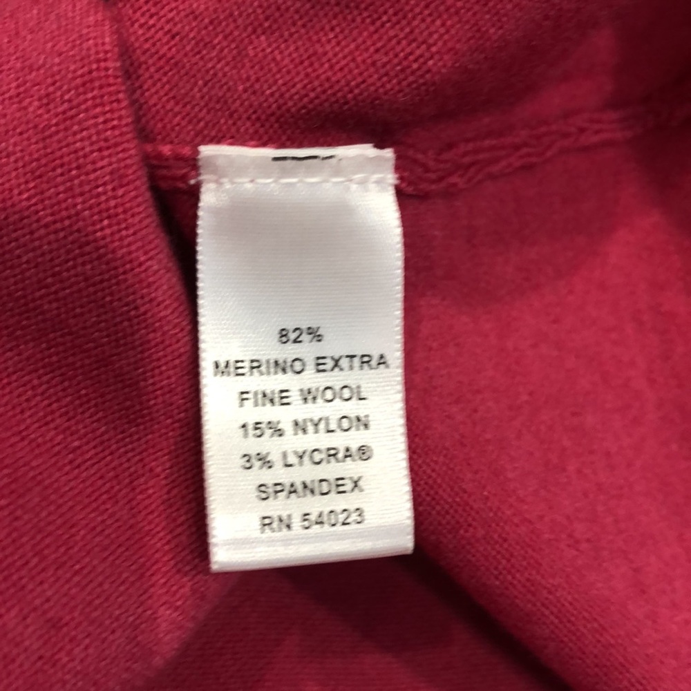 Banana Republic Fine Merino Wool Hot Pink Sweater - Picture 3 of 4